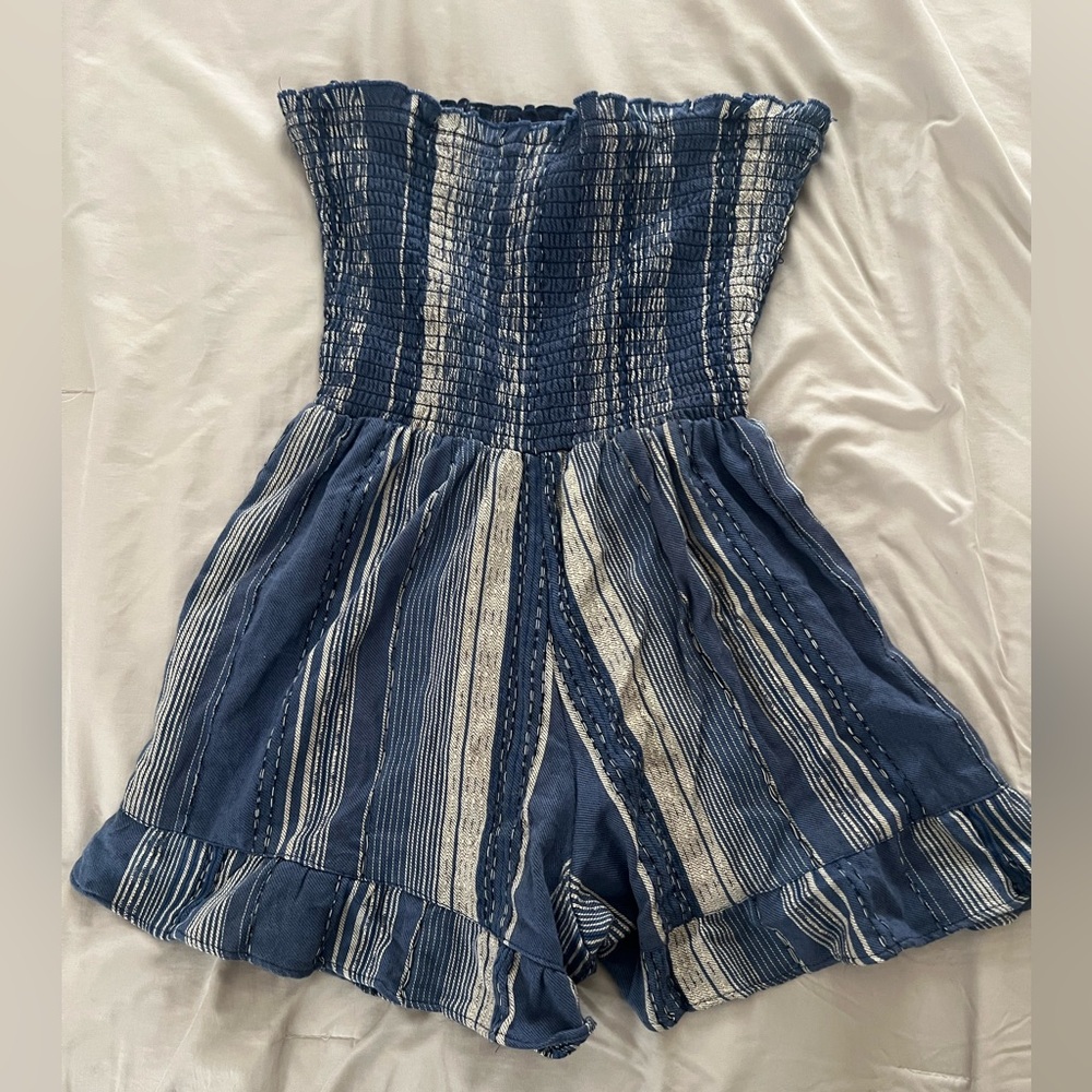 Angie Blue Striped Boho Beachy Strapless Smocked Ruffle Hem Shorts Romper Medium